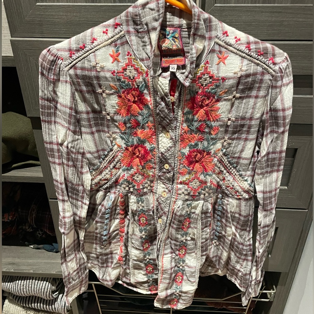 Embroidered Plaid Button-Up Shirt